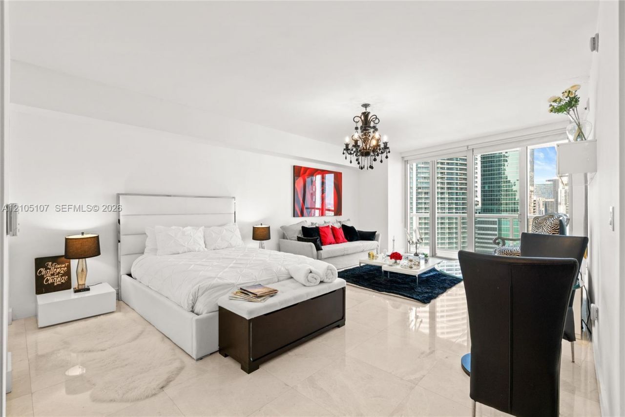 475 Brickell Ave , Unit 2610, Miami, FL 33131 Photo