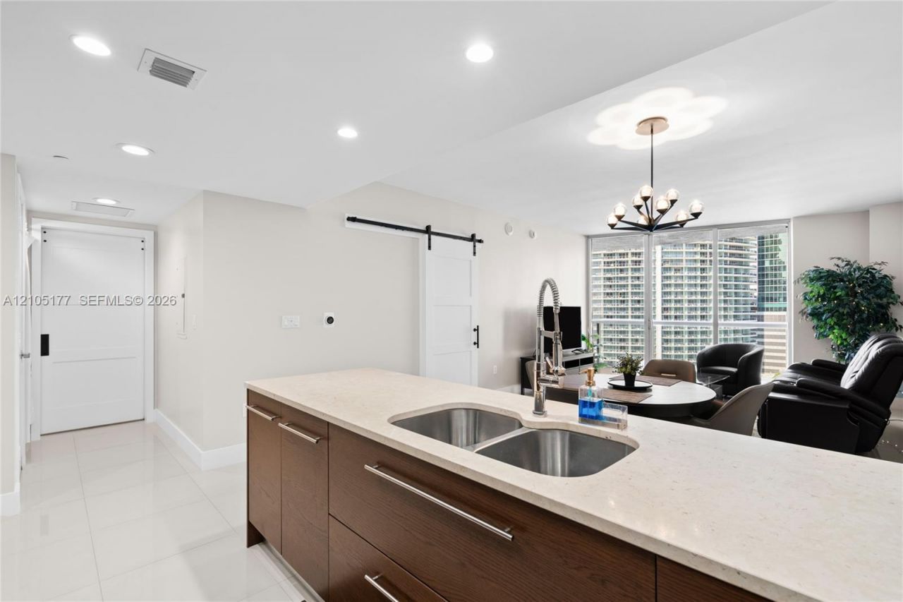 475 Brickell Ave, Unit 2414, Miami, FL 33131 Photo