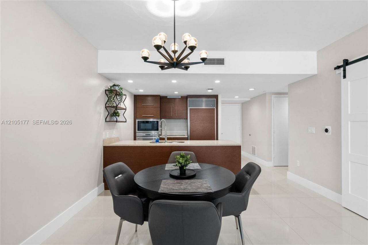 475 Brickell Ave, Unit 2414, Miami, FL 33131 Photo