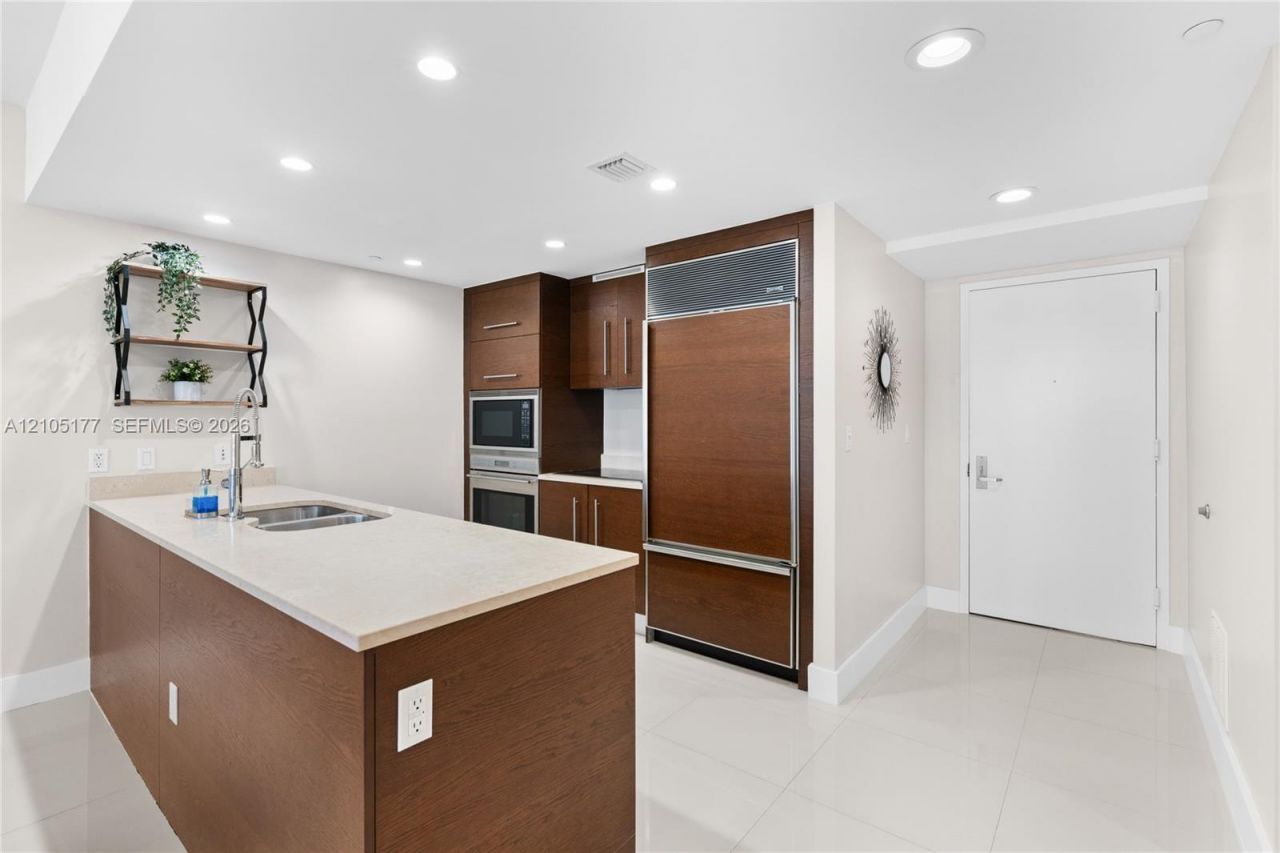 475 Brickell Ave, Unit 2414, Miami, FL 33131 Photo