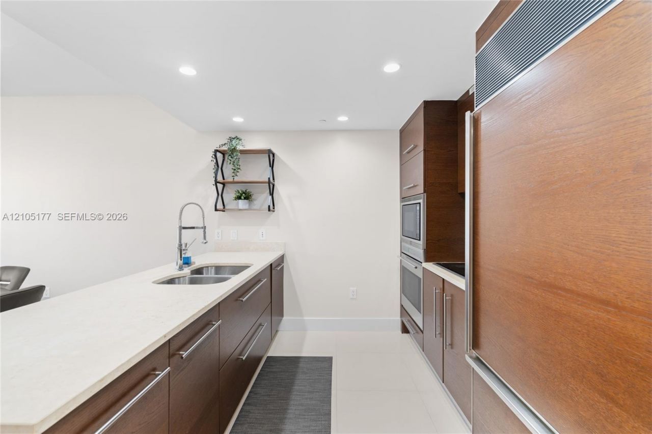 475 Brickell Ave, Unit 2414, Miami, FL 33131 Photo