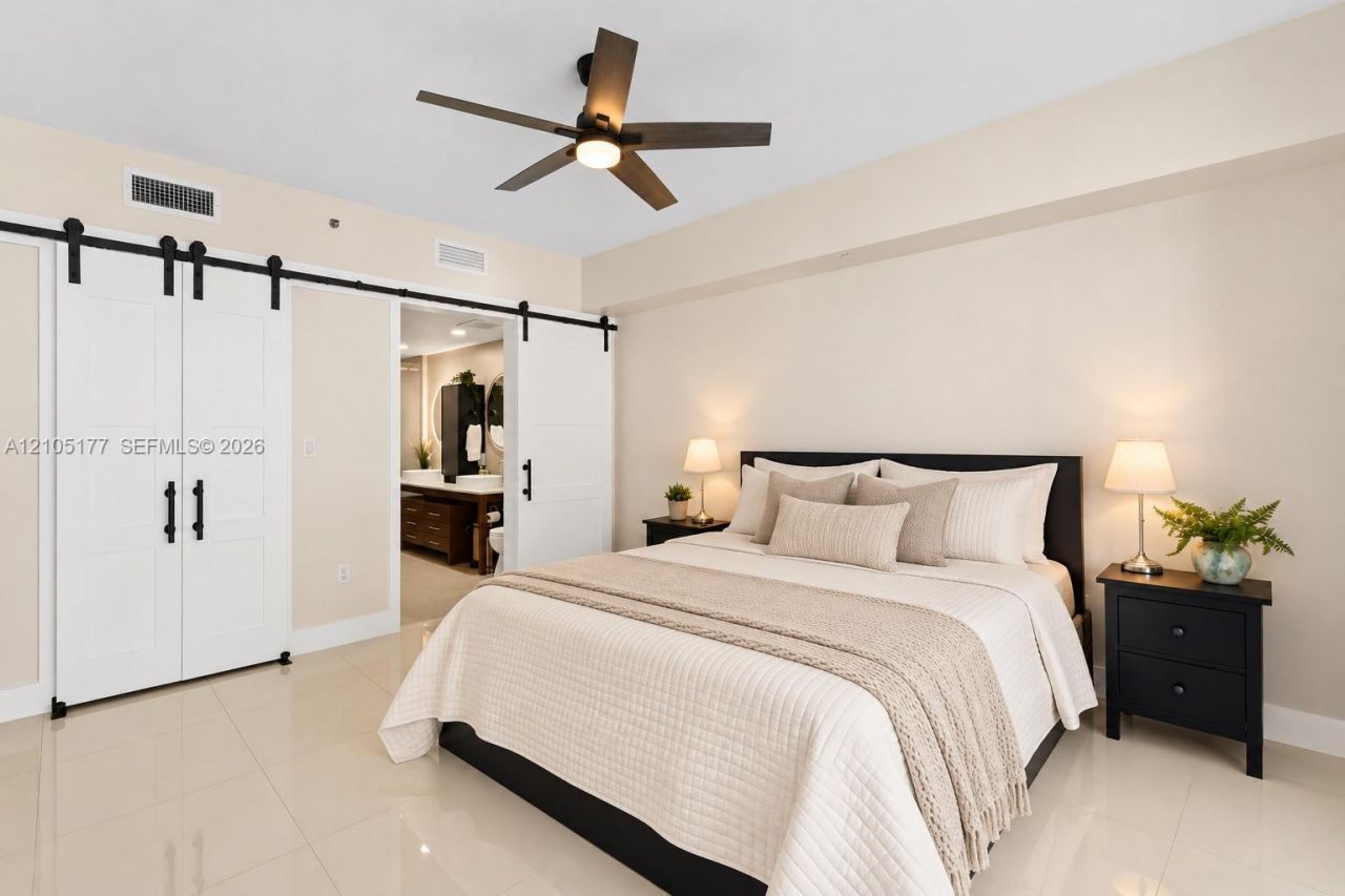 475 Brickell Ave, Unit 2414, Miami, FL 33131 Photo