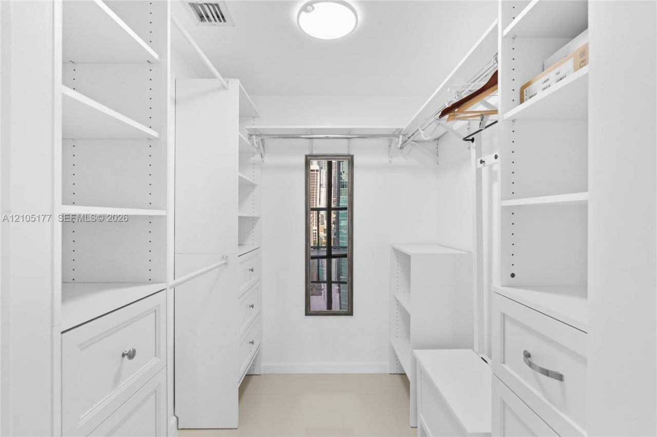 475 Brickell Ave, Unit 2414, Miami, FL 33131 Photo