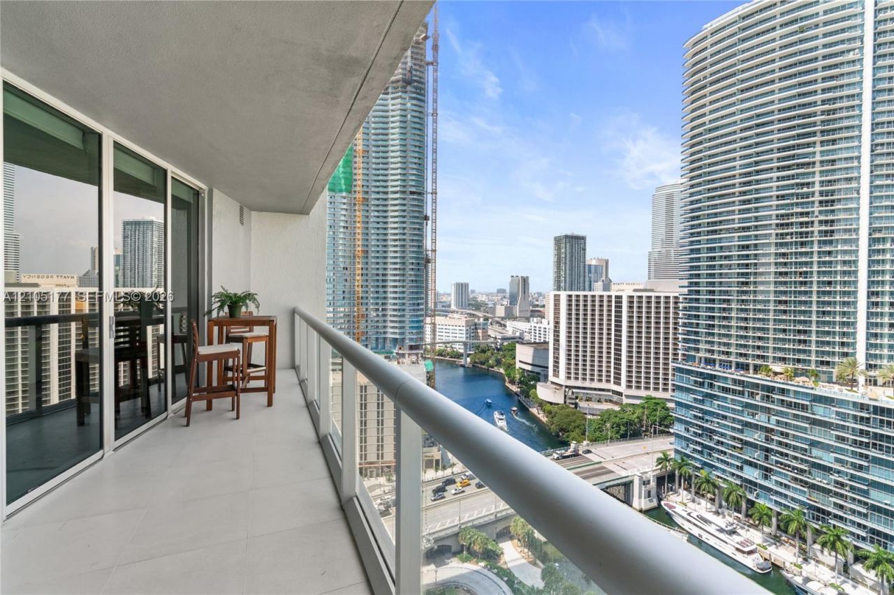 475 Brickell Ave, Unit 2414, Miami, FL 33131 Photo
