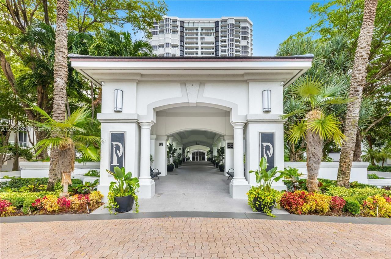 21205 Yacht Club Dr , Unit 304, Aventura, FL 33180 Photo