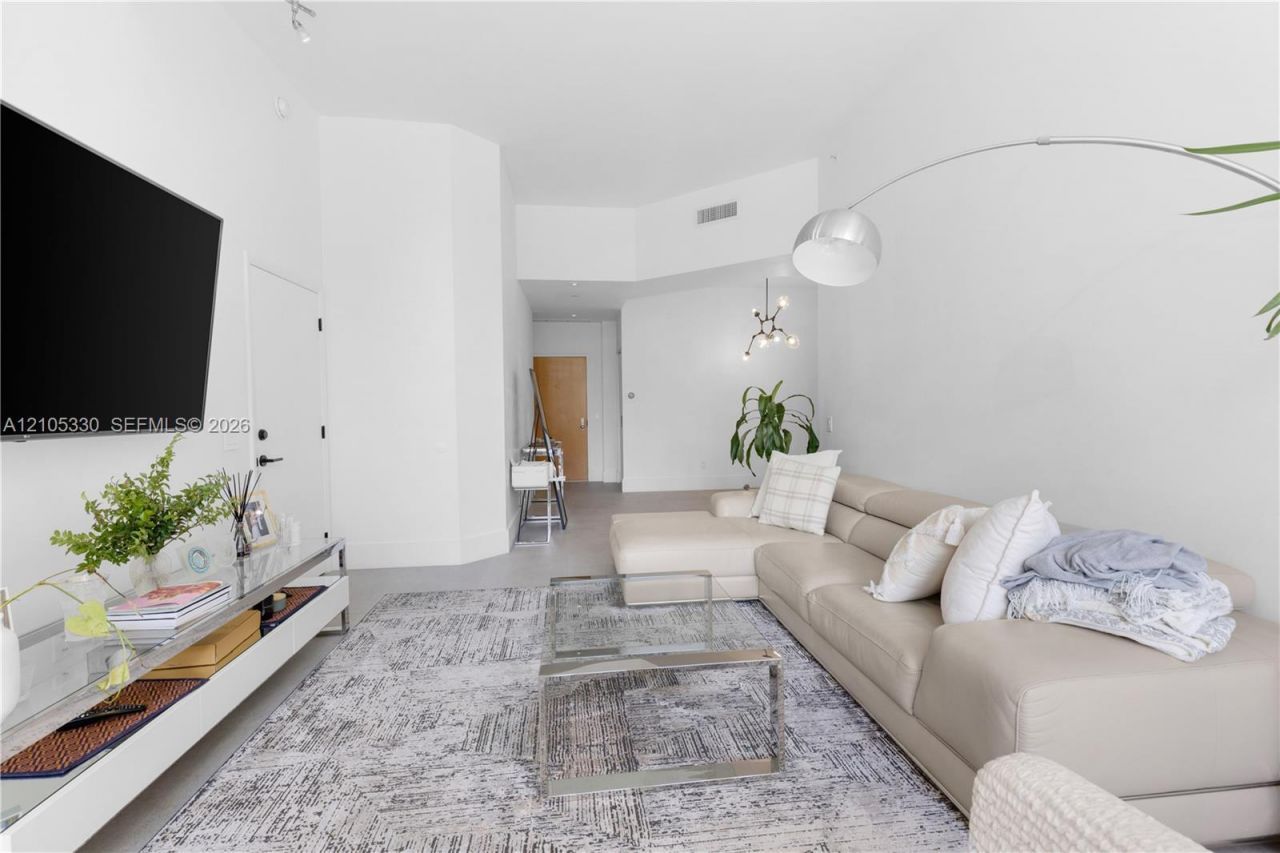 21205 Yacht Club Dr , Unit 304, Aventura, FL 33180 Photo