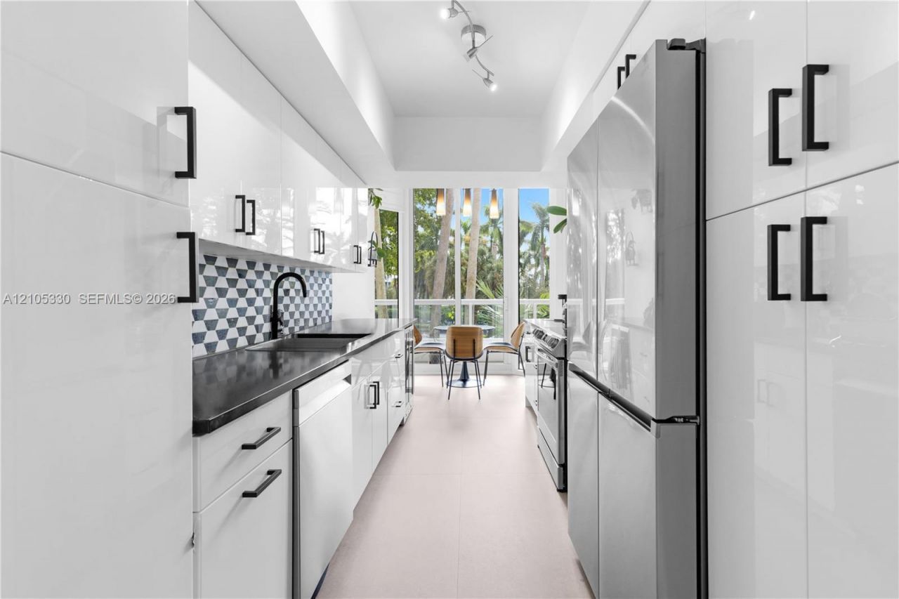 21205 Yacht Club Dr , Unit 304, Aventura, FL 33180 Photo