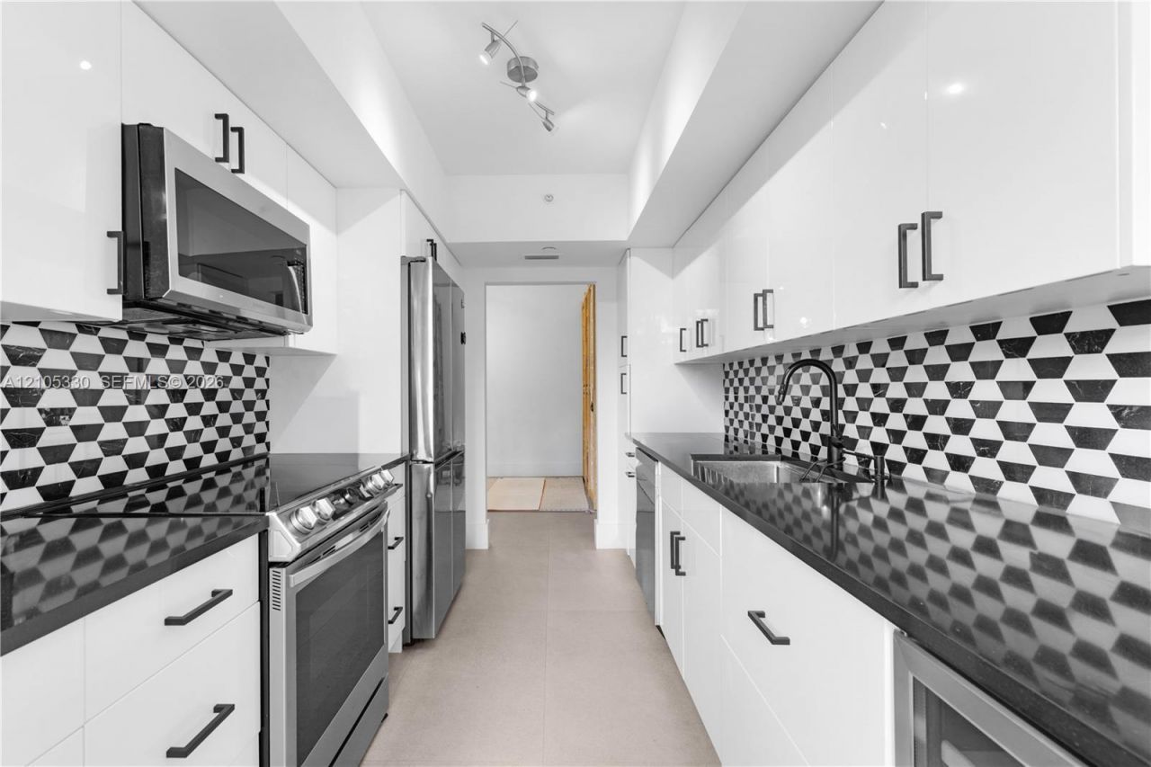 21205 Yacht Club Dr , Unit 304, Aventura, FL 33180 Photo
