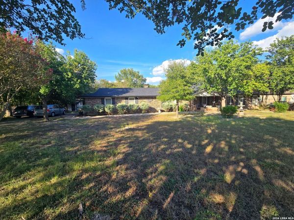 1101 MONROE DR, Kerrville, TX 78028