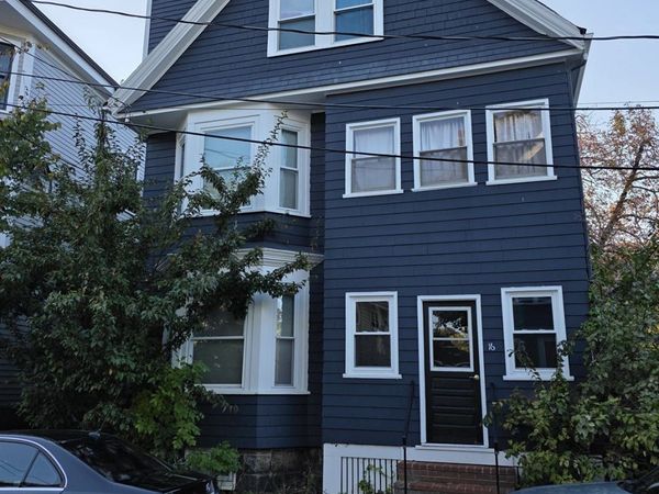 16 Henry St, Unit 1, Brookline, MA 02445