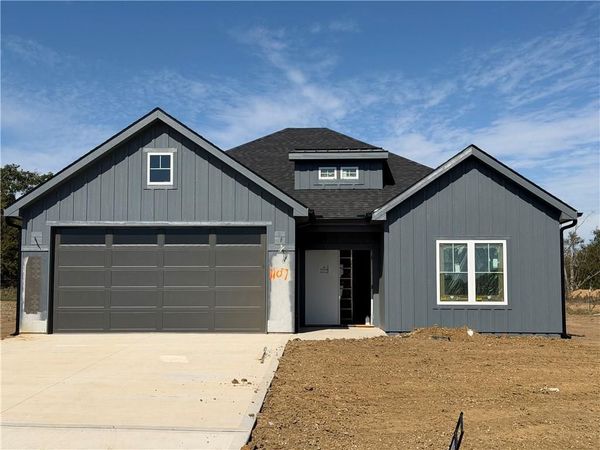 1107 Eli Lane, Warrensburg, MO 64093