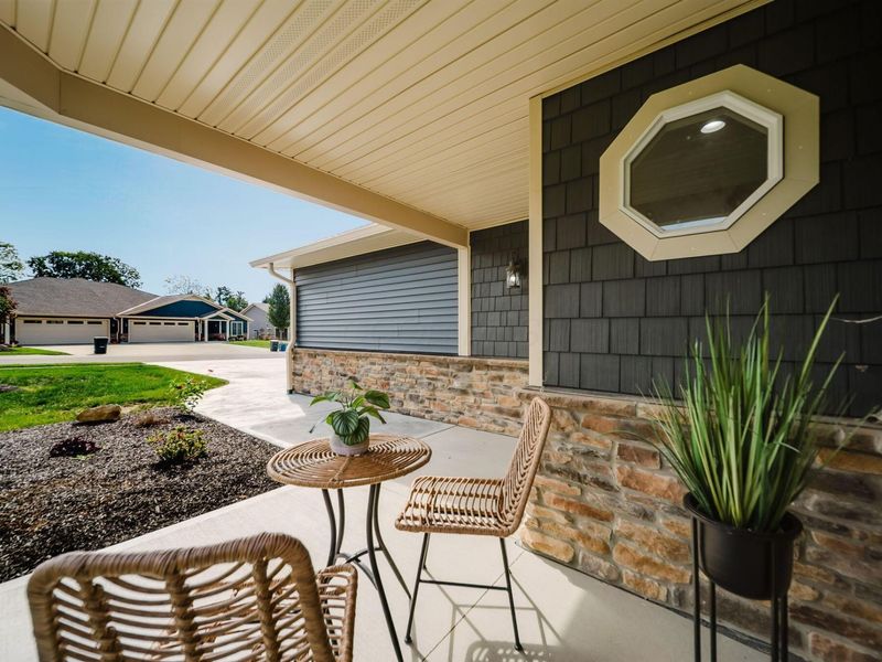 104 Willows End , Bellefontaine, OH 43311 Photo 5