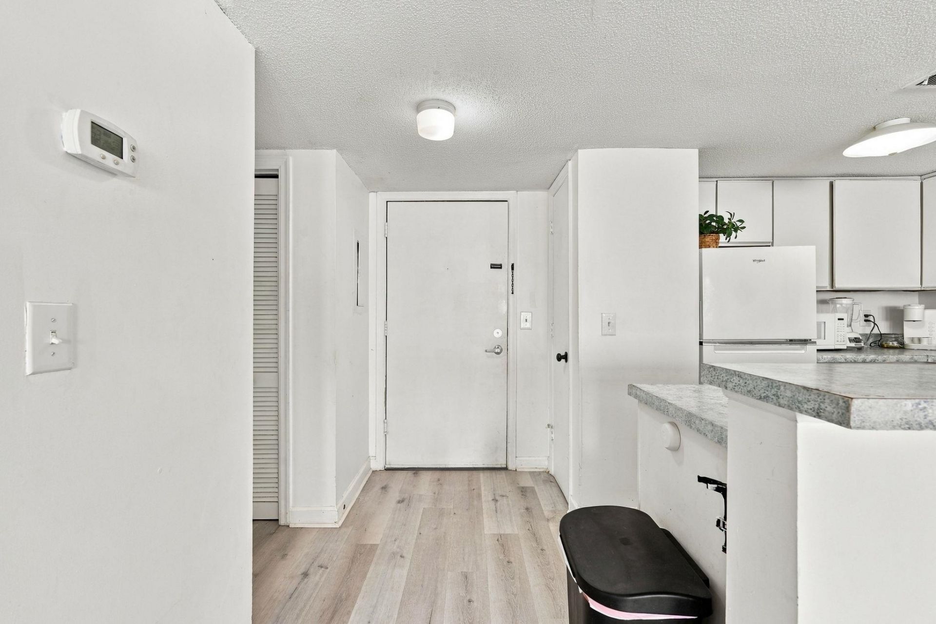 5905 S Kings Hwy. Photo 10