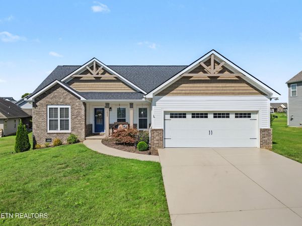 2833 Alden Glenn Court, Sevierville, TN 37876