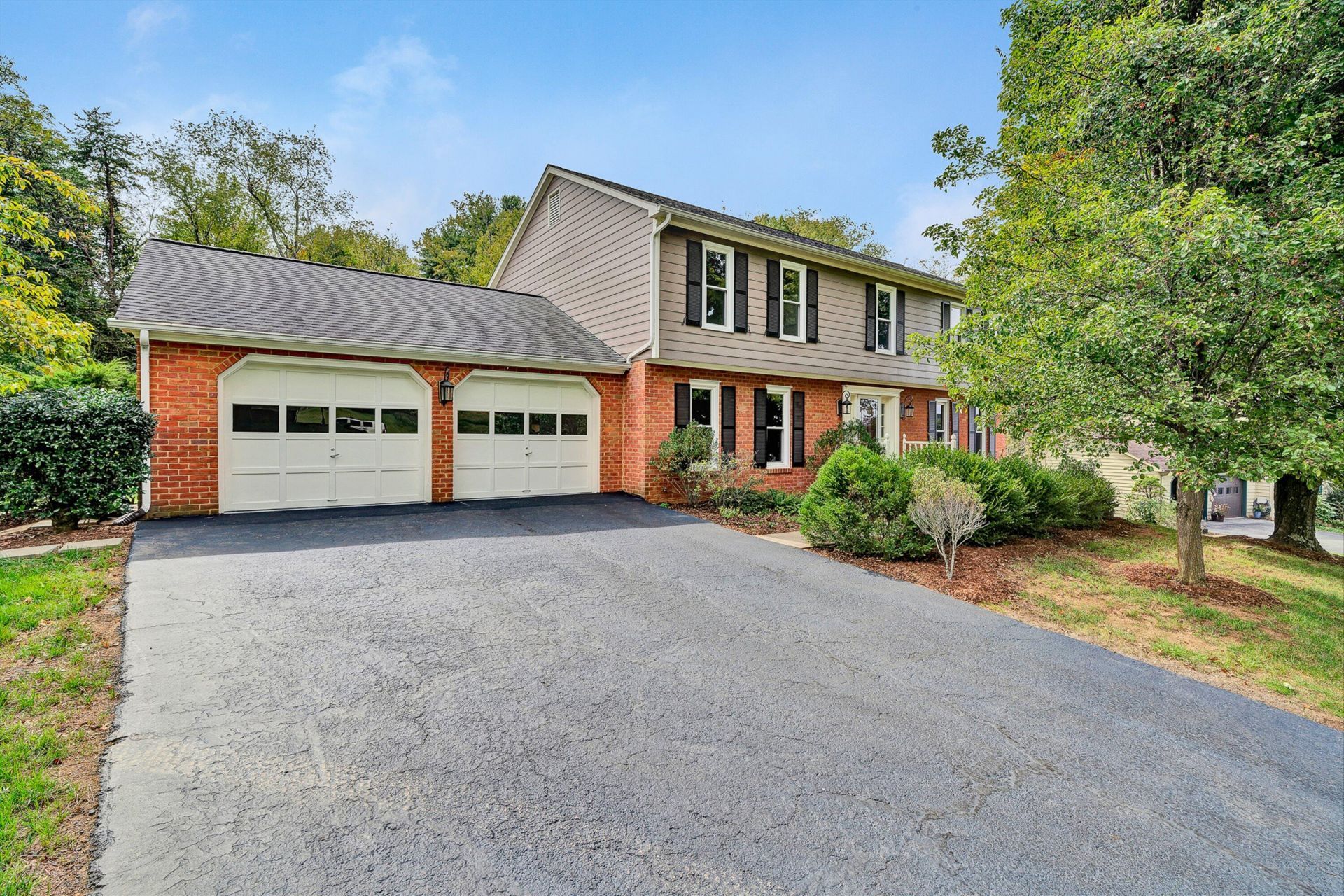 5231 Ranchcrest Dr Sw, Roanoke, VA 24018 Main Photo