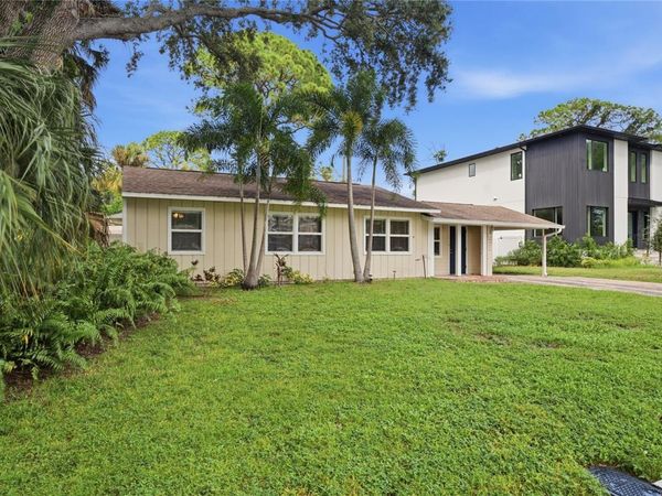 4627 W EL PRADO BOULEVARD , TAMPA, FL 33629