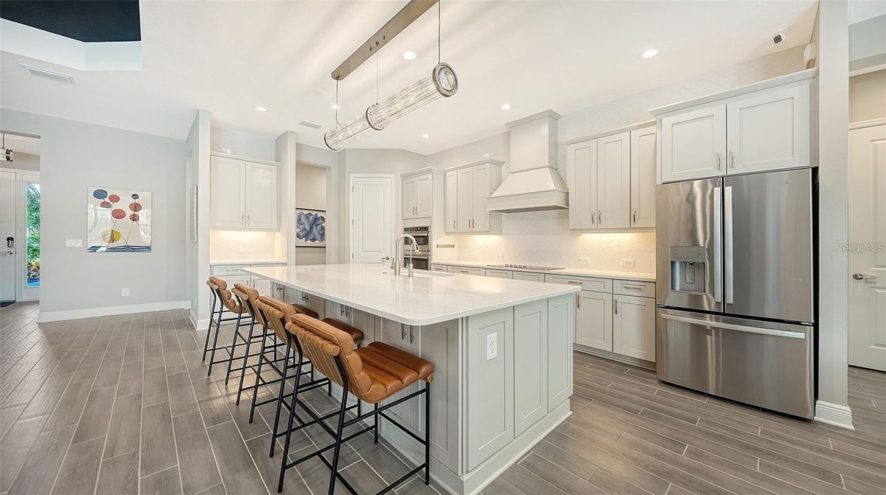 2566 Paradise Plum Drive, Sarasota, FL 34240 Photo