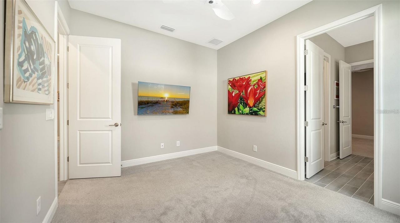2566 Paradise Plum Drive, Sarasota, FL 34240 Photo