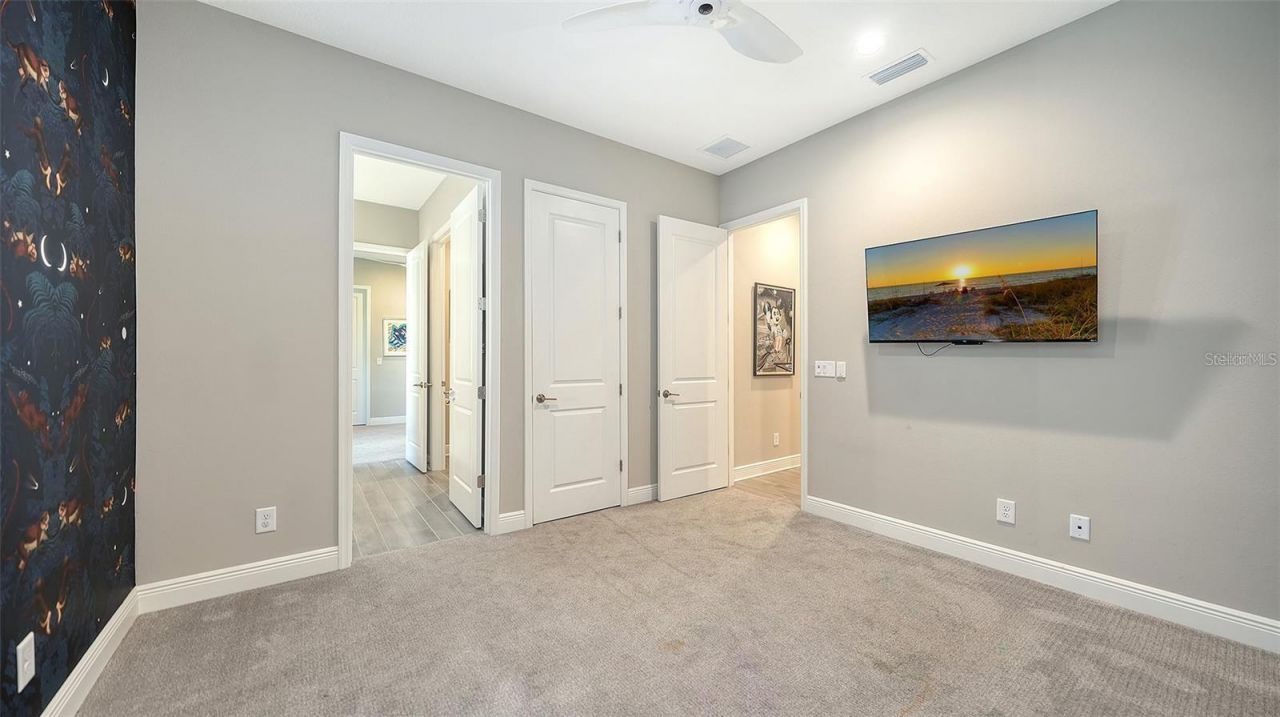 2566 Paradise Plum Drive, Sarasota, FL 34240 Photo
