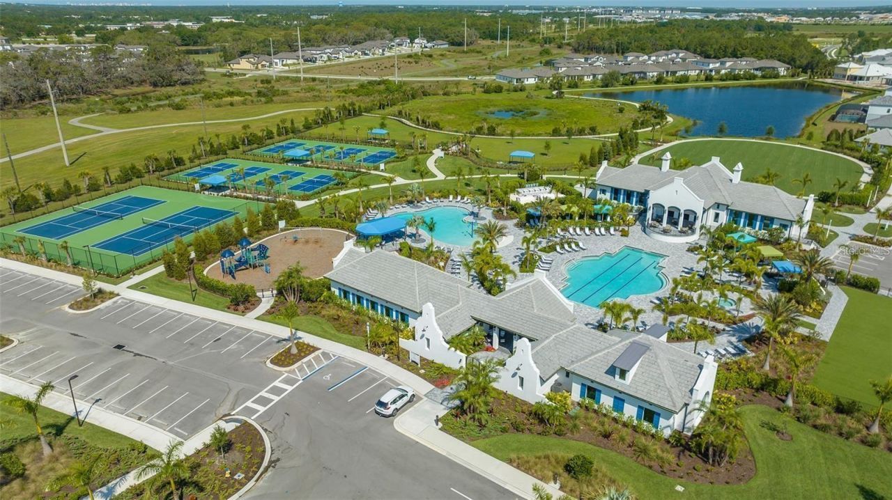 2566 Paradise Plum Drive, Sarasota, FL 34240 Photo
