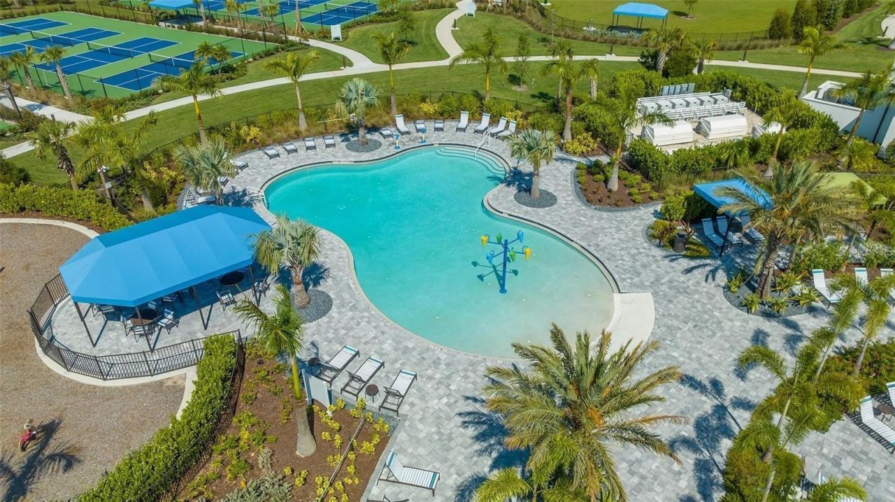 2566 Paradise Plum Drive, Sarasota, FL 34240 Photo