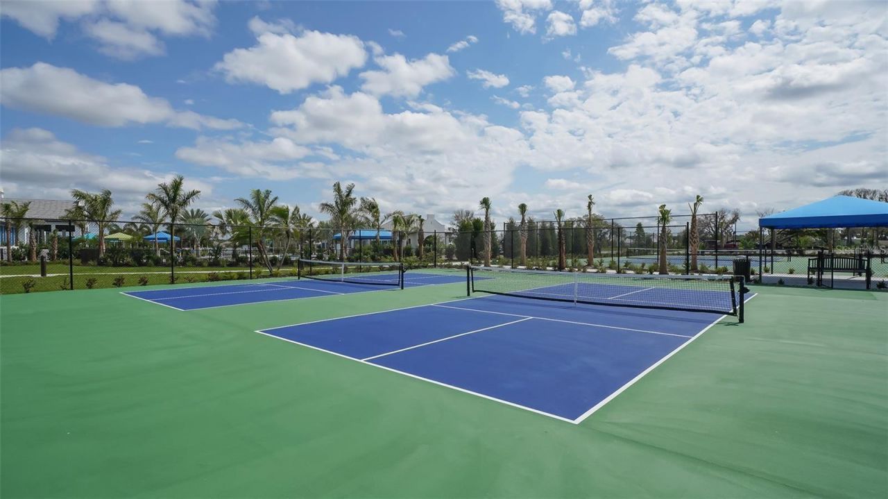 2566 Paradise Plum Drive, Sarasota, FL 34240 Photo