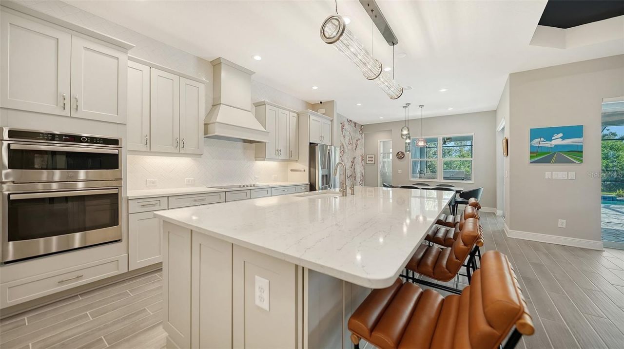 2566 Paradise Plum Drive, Sarasota, FL 34240 Photo
