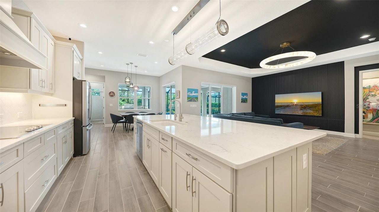 2566 Paradise Plum Drive, Sarasota, FL 34240 Photo