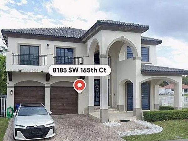 8185 SW 165th Ct , Miami, FL 33193