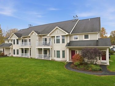 2407 Pipers Court, Baldwinsville, NY 13027