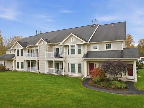 2407 Pipers Court, Baldwinsville, NY 13027