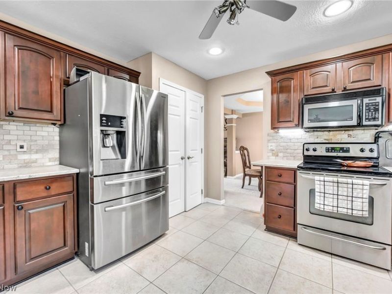 7278 Kentucky Drive, Bedford, OH 44146 Photo 13