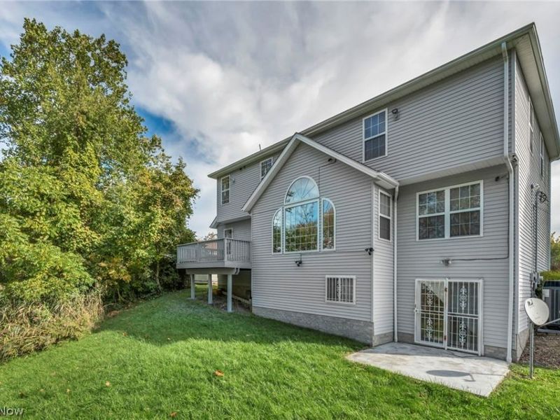 7278 Kentucky Drive, Bedford, OH 44146 Photo 7