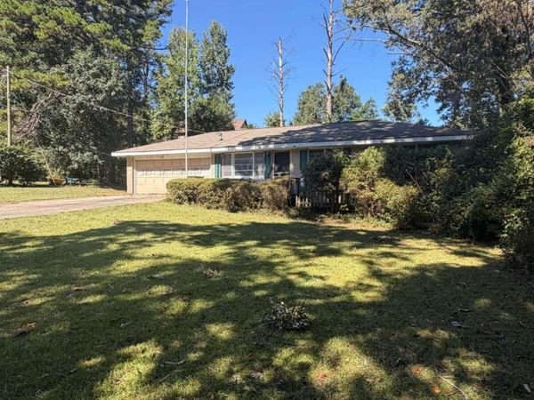 5555 Noblett Road, Stone Mountain, GA 30087