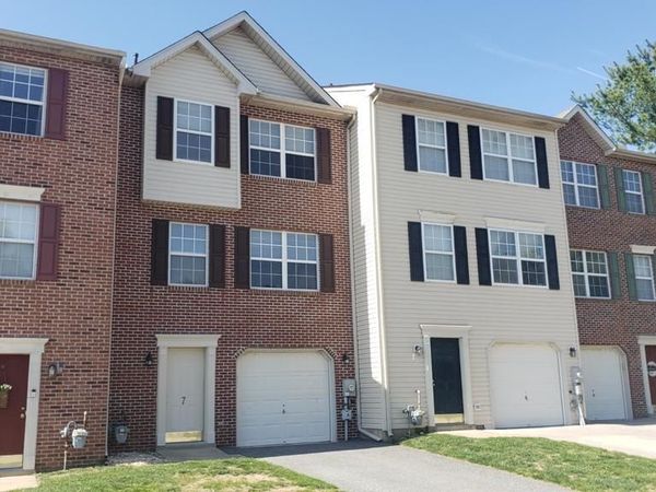 7 SADDLE RIDGE COURT, WILMINGTON, DE 19808