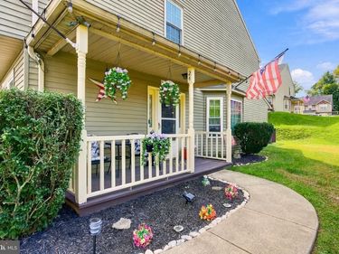 24 PEBBLE COURT, SOUTHAMPTON, PA 18966