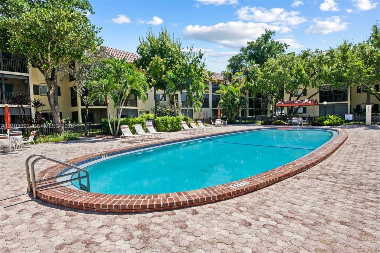 253 S Cypress Rd , Unit 211, Pompano Beach, FL 33060 Photo