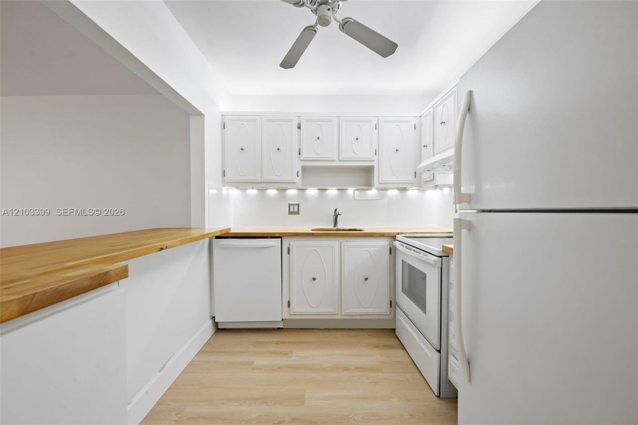 253 S Cypress Rd , Unit 211, Pompano Beach, FL 33060 Photo