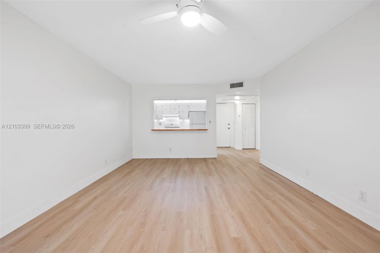 253 S Cypress Rd , Unit 211, Pompano Beach, FL 33060 Photo