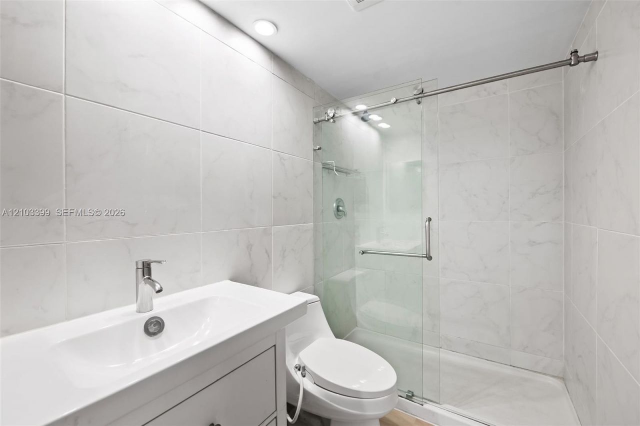 253 S Cypress Rd , Unit 211, Pompano Beach, FL 33060 Photo