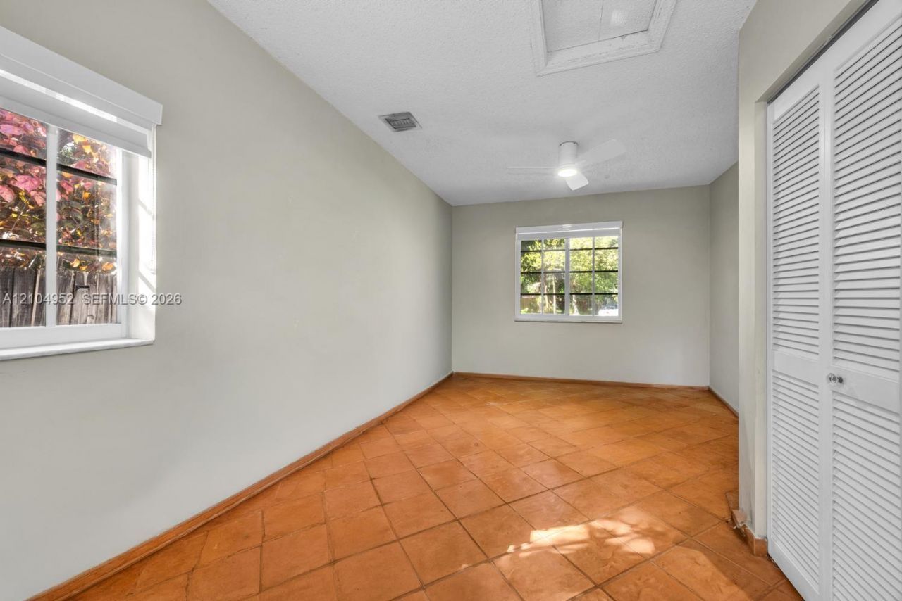 7840 SW 99th St , Miami, FL 33156 Photo