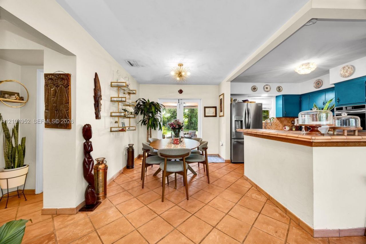 7840 SW 99th St , Miami, FL 33156 Photo
