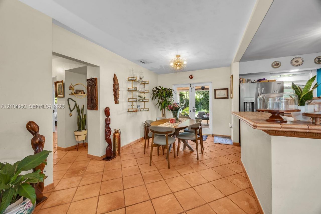 7840 SW 99th St , Miami, FL 33156 Photo