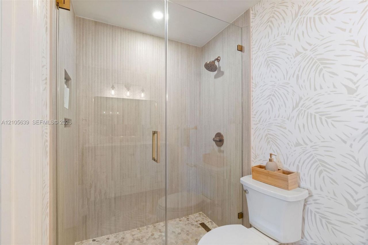 3339 Virginia St , Unit 339, Miami, FL 33133 Photo