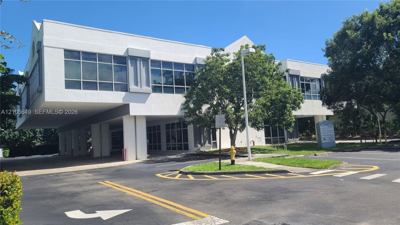 8050 N University Dr, Unit 101, Tamarac, FL 33321 Photo