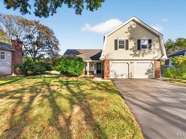 15056 Isleview Drive, Chesterfield, MO 63017