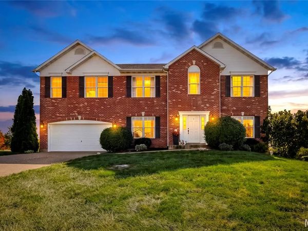 2703 Angle Gate Circle, O'Fallon, MO 63368