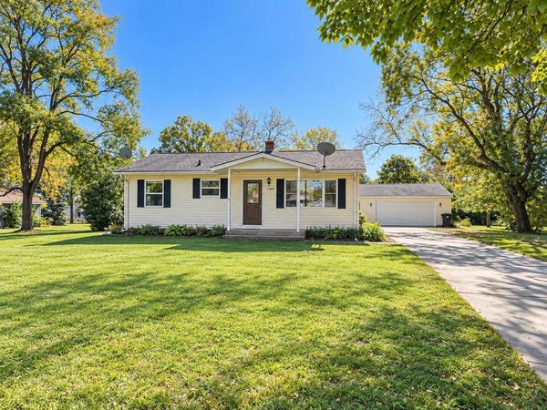 N50W14245 Ridgeway LANE, Menomonee Falls, WI 53051