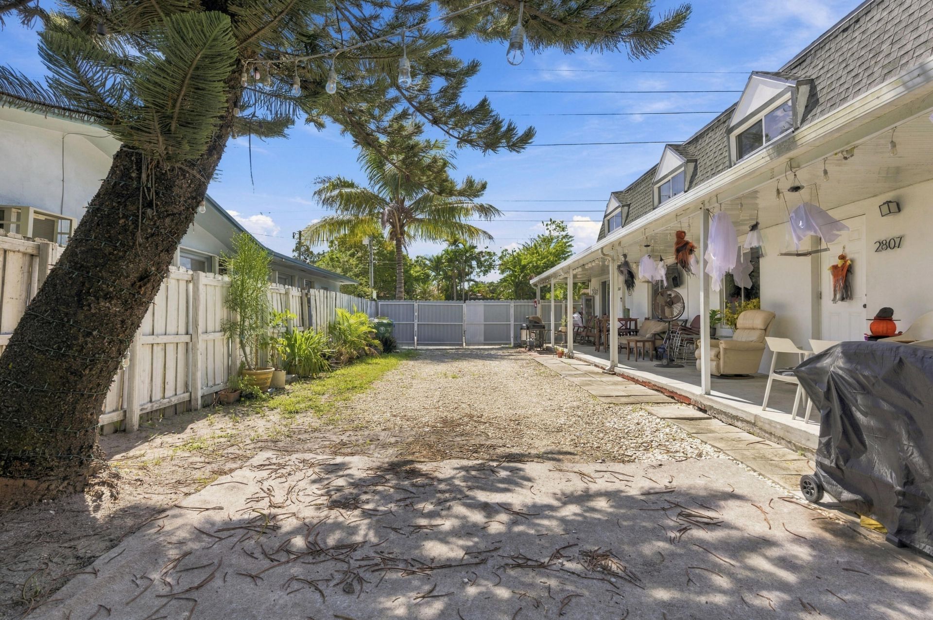 2805 NW 11th Street, Miami, FL 33125 Photo
