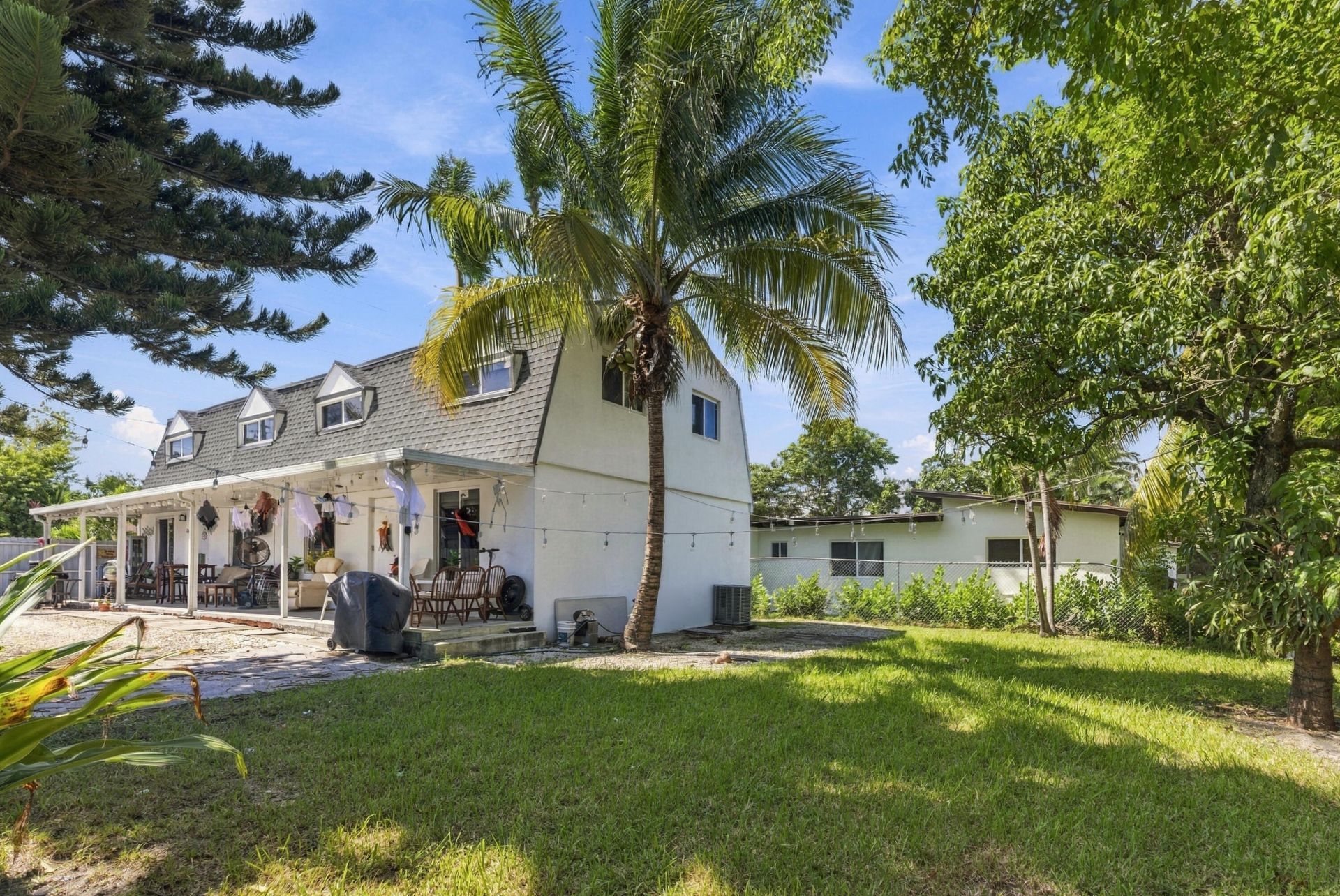 2805 NW 11th Street, Miami, FL 33125 Photo